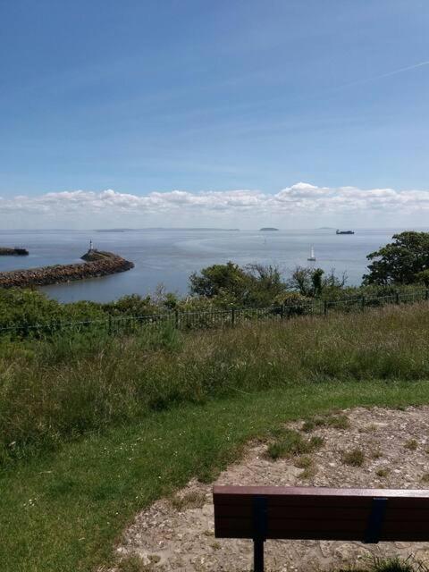 Spacious Townhouse With Sea Views Near Cardiff Barry Esterno foto